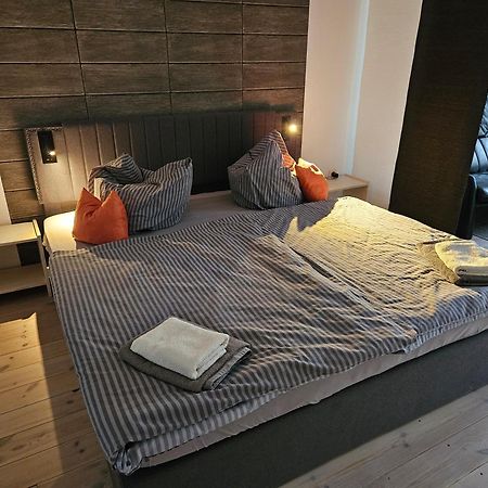 Hotelpension Pfarrhaus 奥特史威林 外观 照片